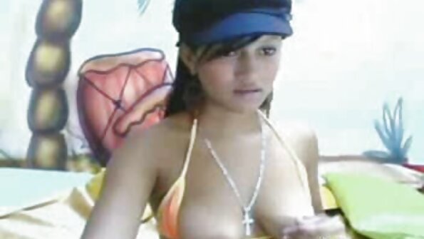 Busty fiatal lány nem sex videók hd tudja elrejteni az izgalom